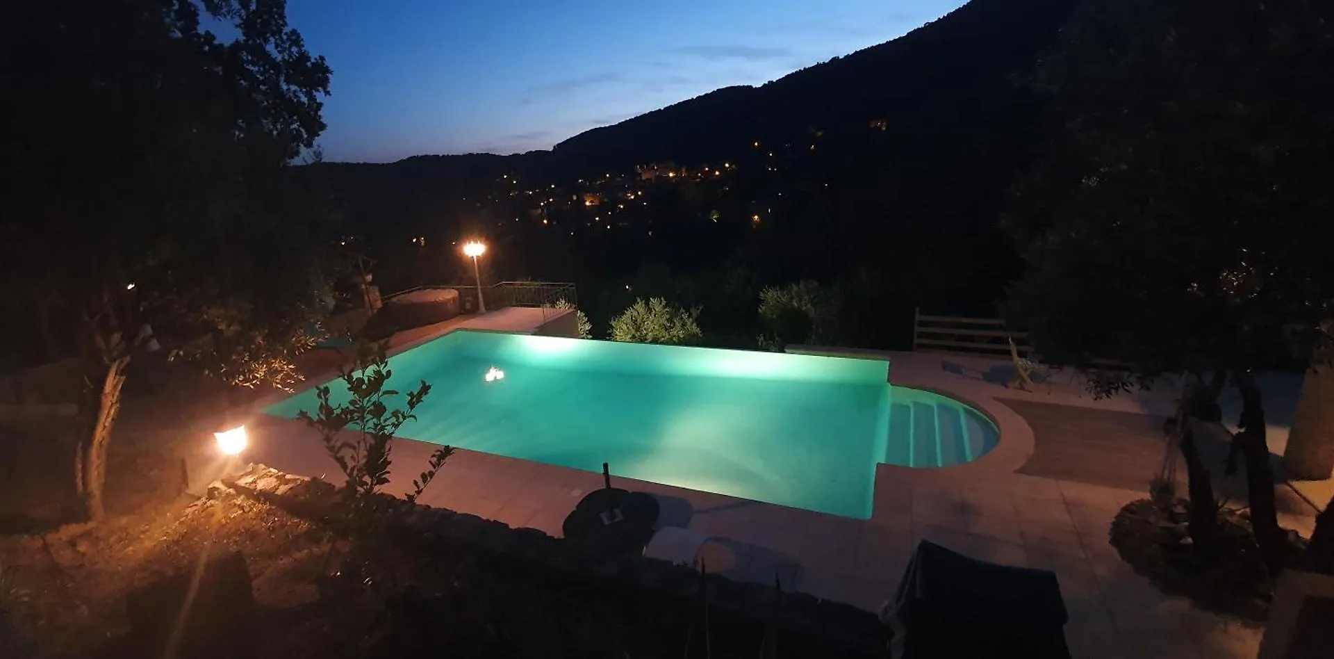 Apartment Studio 30 M² Avec Piscine Et Vue Exceptionnelle Seillans
