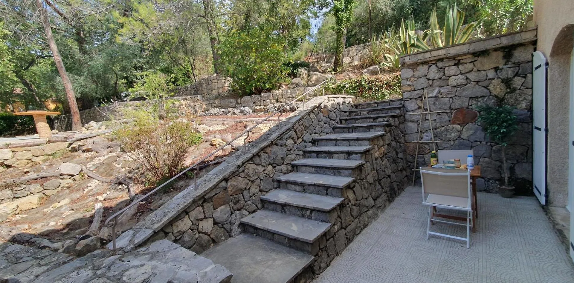 Studio 30 M² Avec Piscine Et Vue Exceptionnelle Seillans
