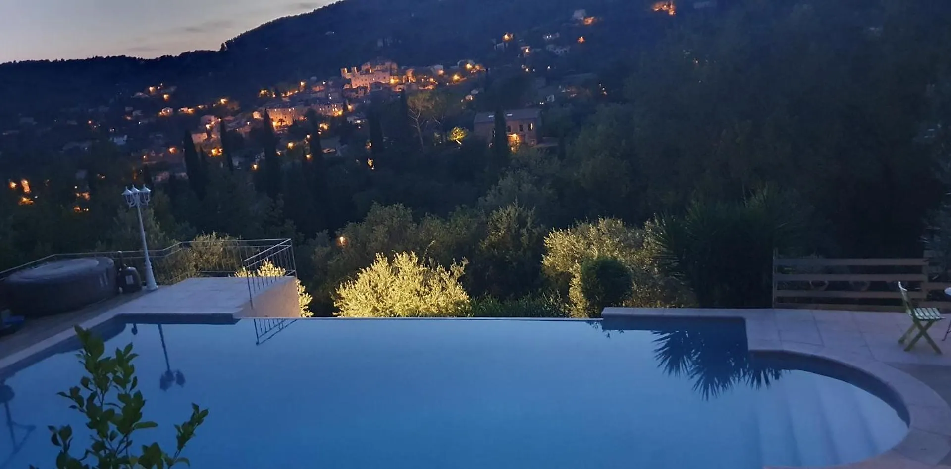 Studio 30 M² Avec Piscine Et Vue Exceptionnelle Seillans 0*,  France